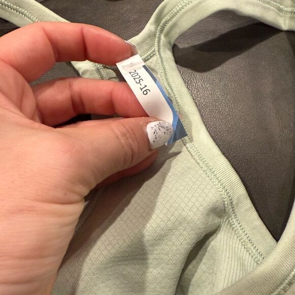 Lululemon Tank​ - Picture 7 of 7